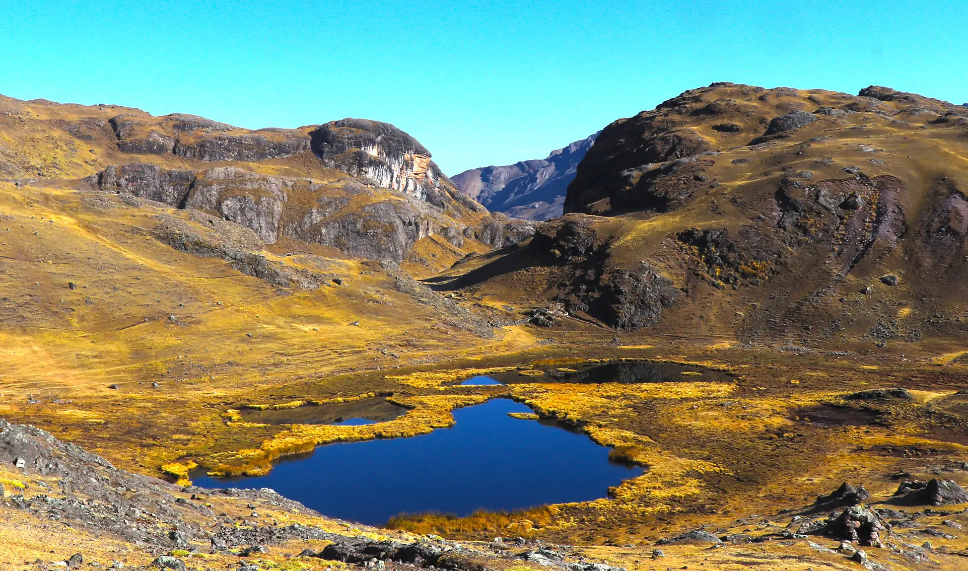 camino tinki a montaña de colores